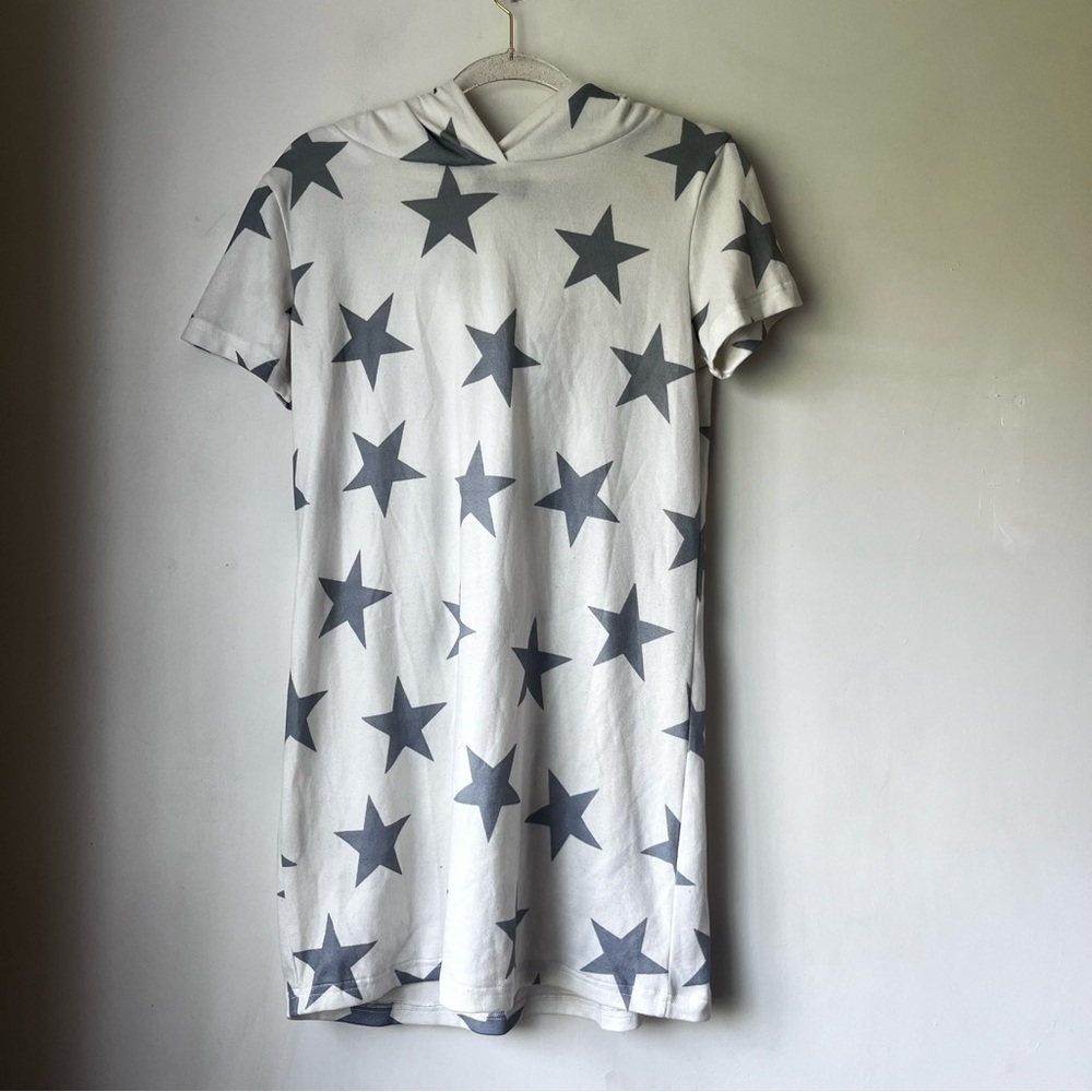 Matrushka Construction White & Gray Star Hooded Short Sleeve Coverup Dress M